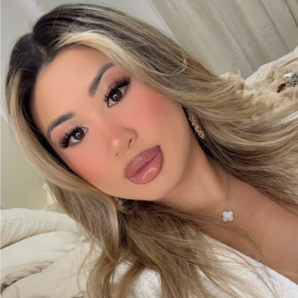 Meet your Posher, Chastity